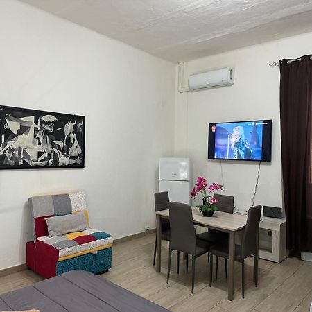 Civico 10 Appartement Sassari Buitenkant foto